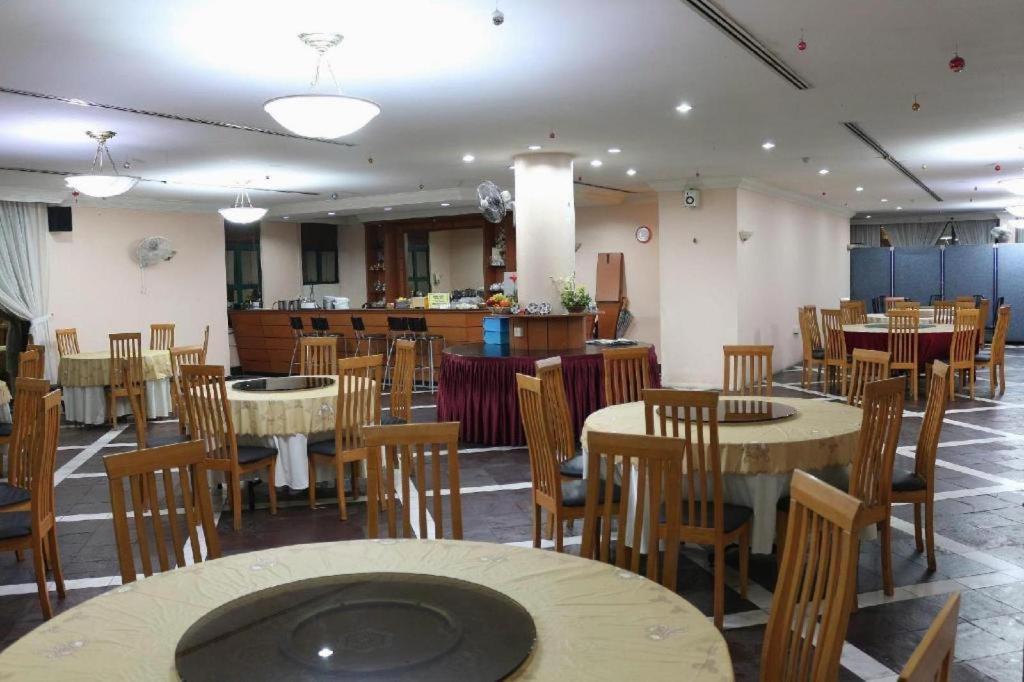 Stallions Suite Penang Jelutong Esterno foto