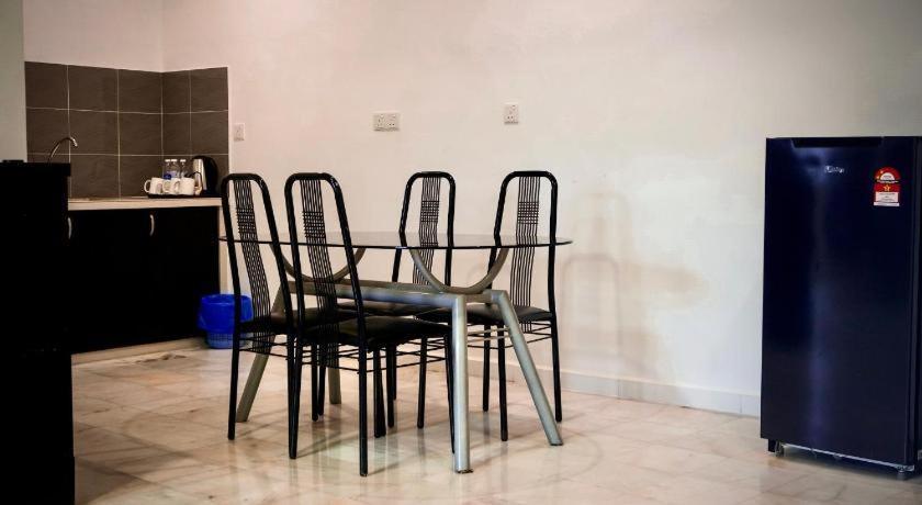 Stallions Suite Penang Jelutong Esterno foto