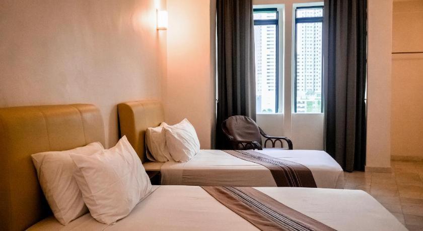 Stallions Suite Penang Jelutong Esterno foto