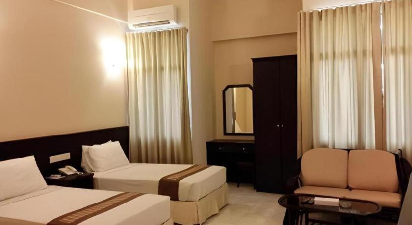 Stallions Suite Penang Jelutong Esterno foto