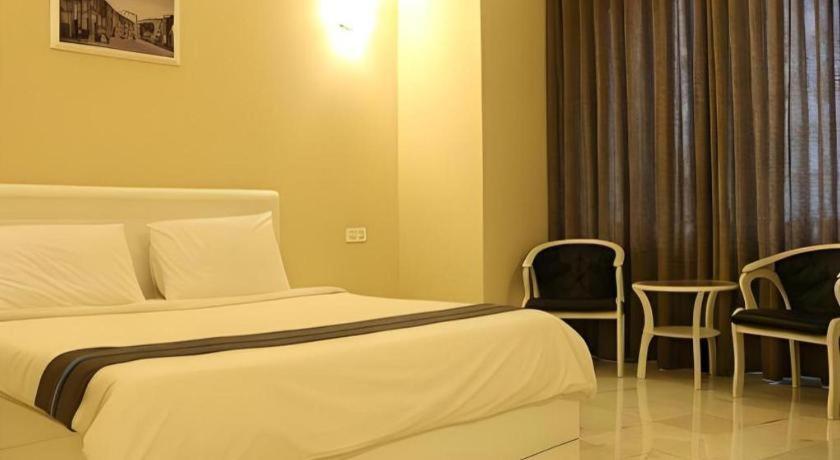 Stallions Suite Penang Jelutong Esterno foto