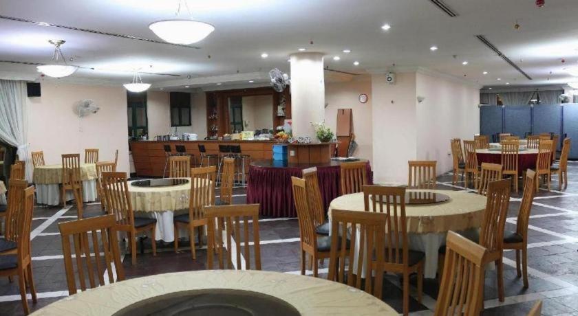 Stallions Suite Penang Jelutong Esterno foto